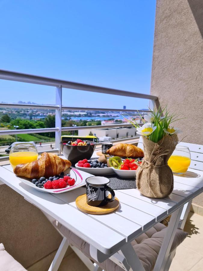 Luxury Apartment Salona Kültér fotó