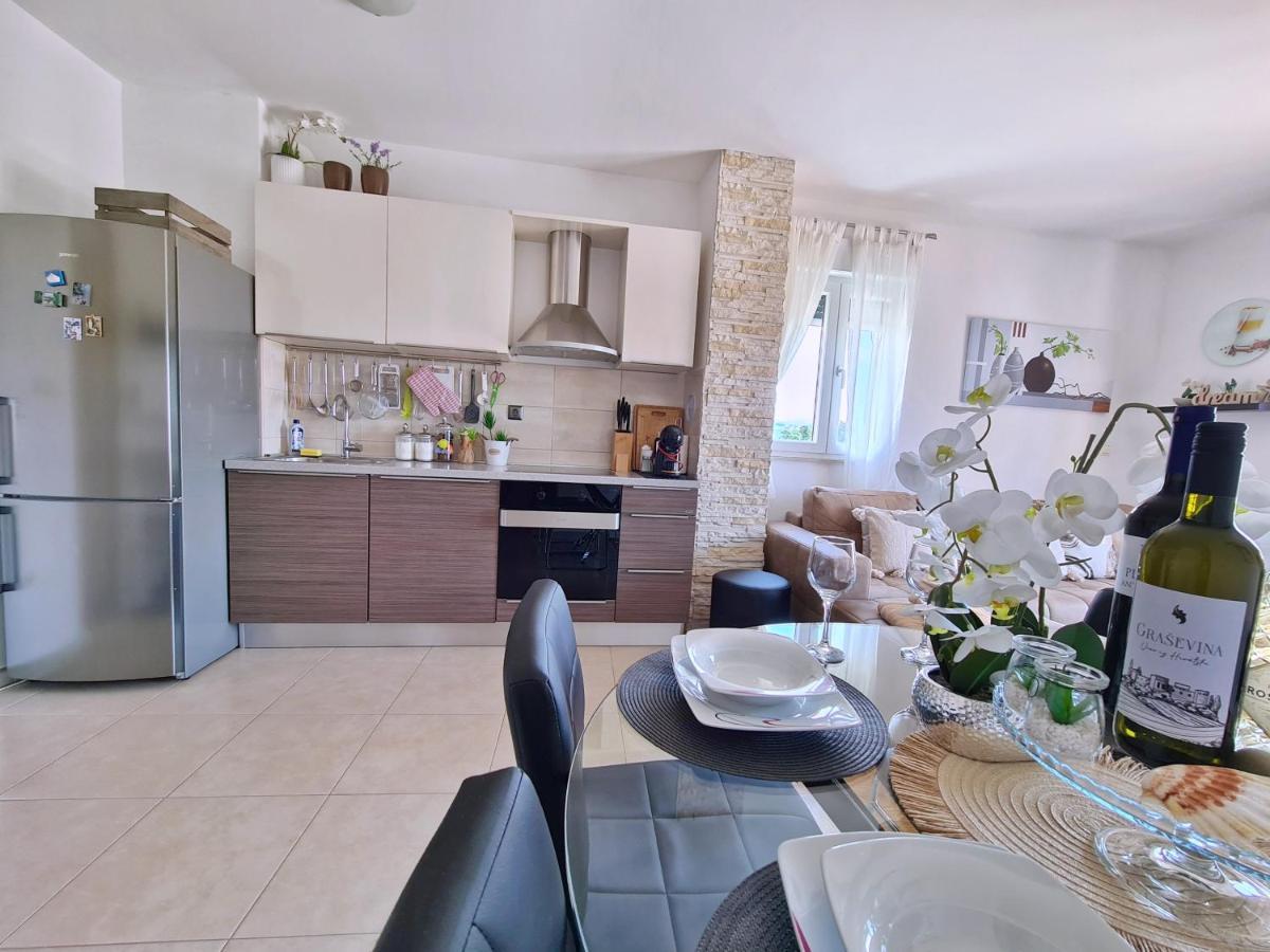 Luxury Apartment Salona Kültér fotó