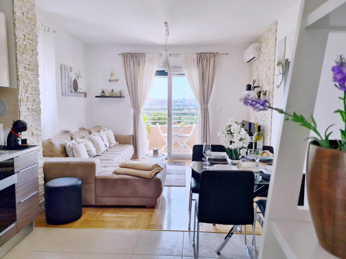 Luxury Apartment Salona Kültér fotó